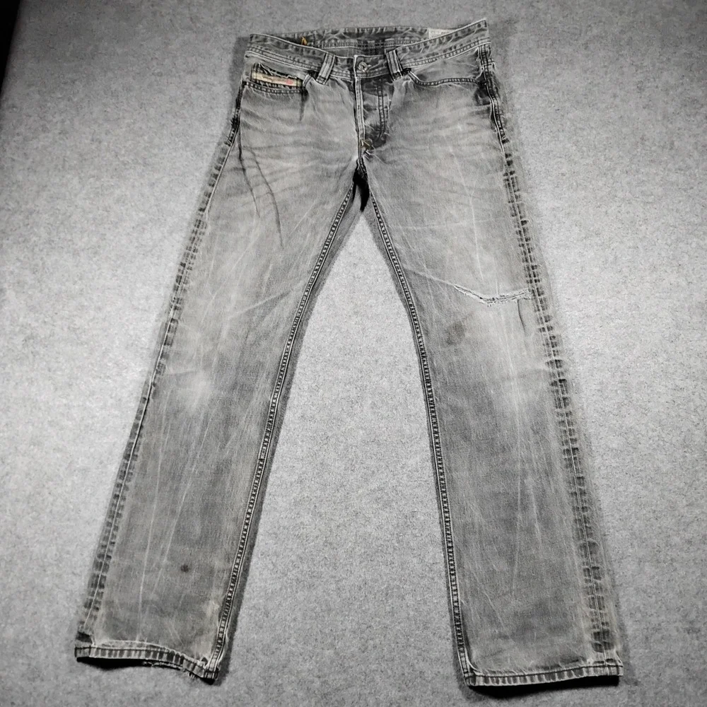 Diesel Viker 0881V Men 32x32 Gray Straight Distressed Low Rise Button Fly Jeans